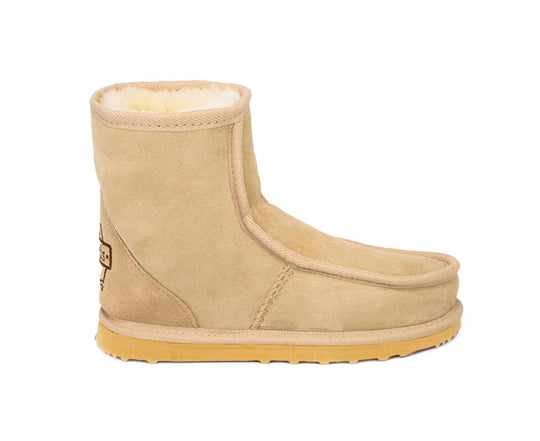 Short Bound UGG - sizes M15-18