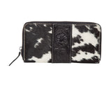 Salta Leather Zippered Wallet