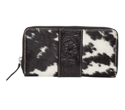 Salta Leather Zippered Wallet