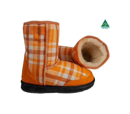 Classic Tartan UGG - Outback Collection