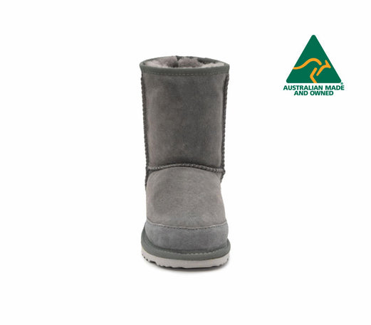 Classic Mid UGG - sizes M15-16